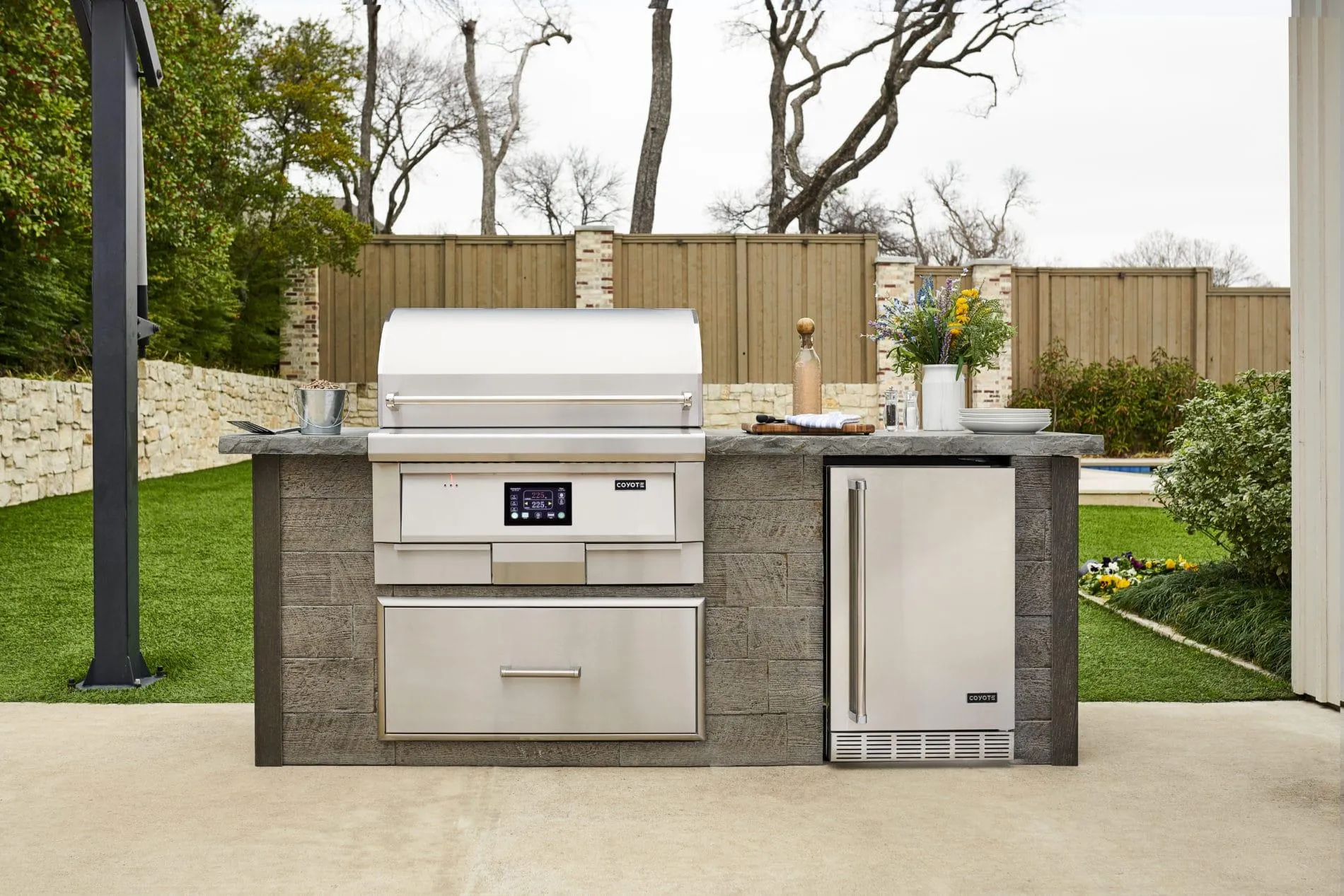 Coyote C1P36 36 Pellet Grill