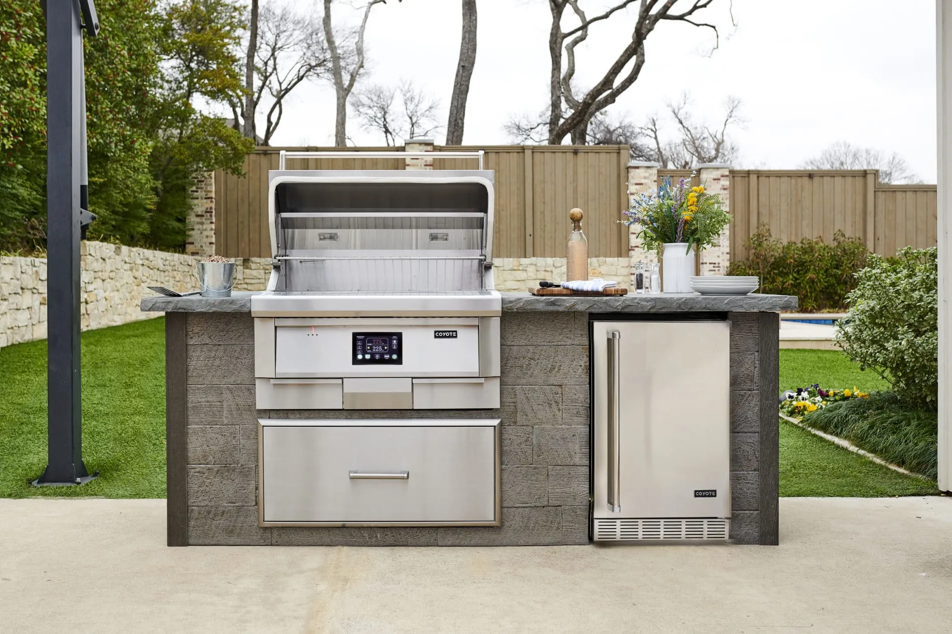 Coyote C1P36 36 Pellet Grill