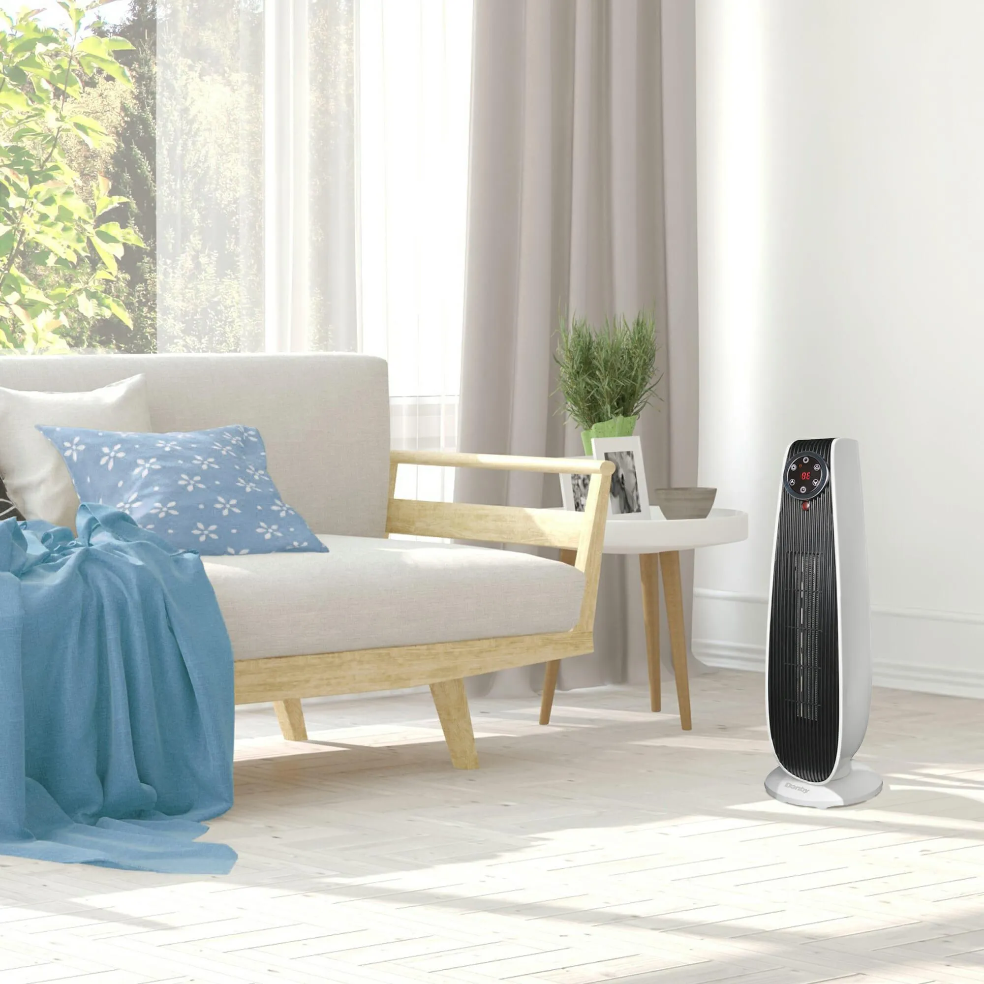 Danby DBSH02213WD13 Danby 1500W Adjustable Oscillating Heater 22 In White
