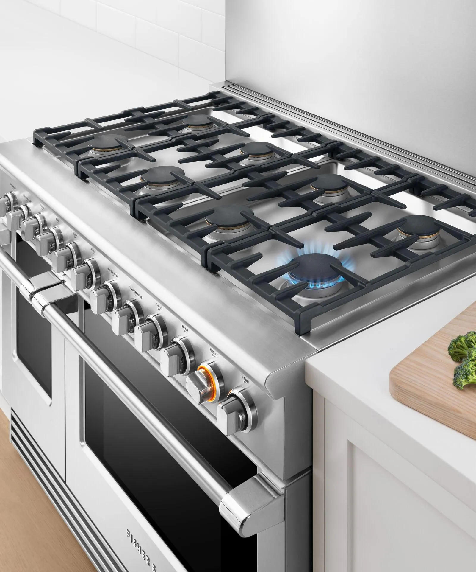 Fisher & Paykel RDV2488NN Dual Fuel Range. 48. 8 Burners