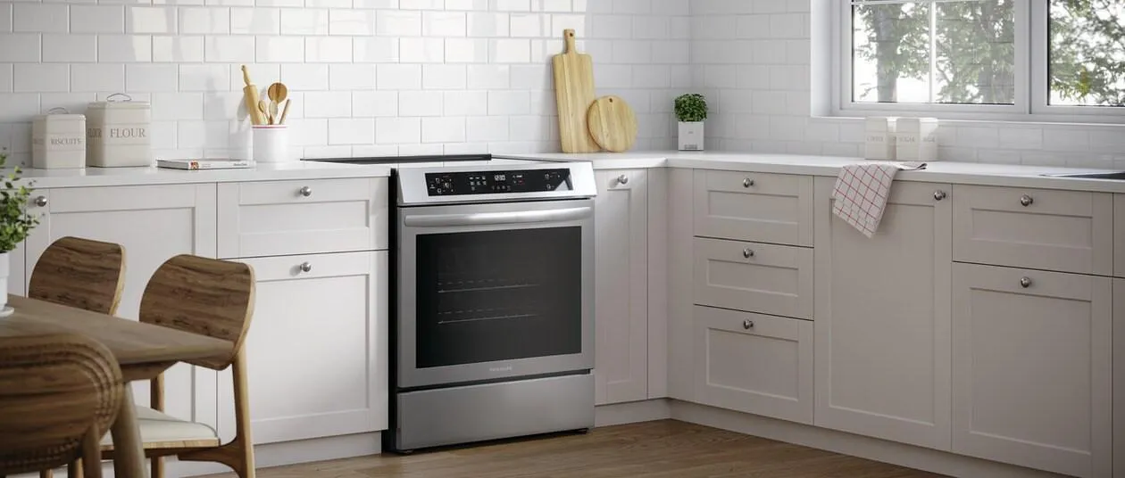 Frigidaire FCFI3083AS Frigidaire 30 Front Control Induction Range With Convection Bake