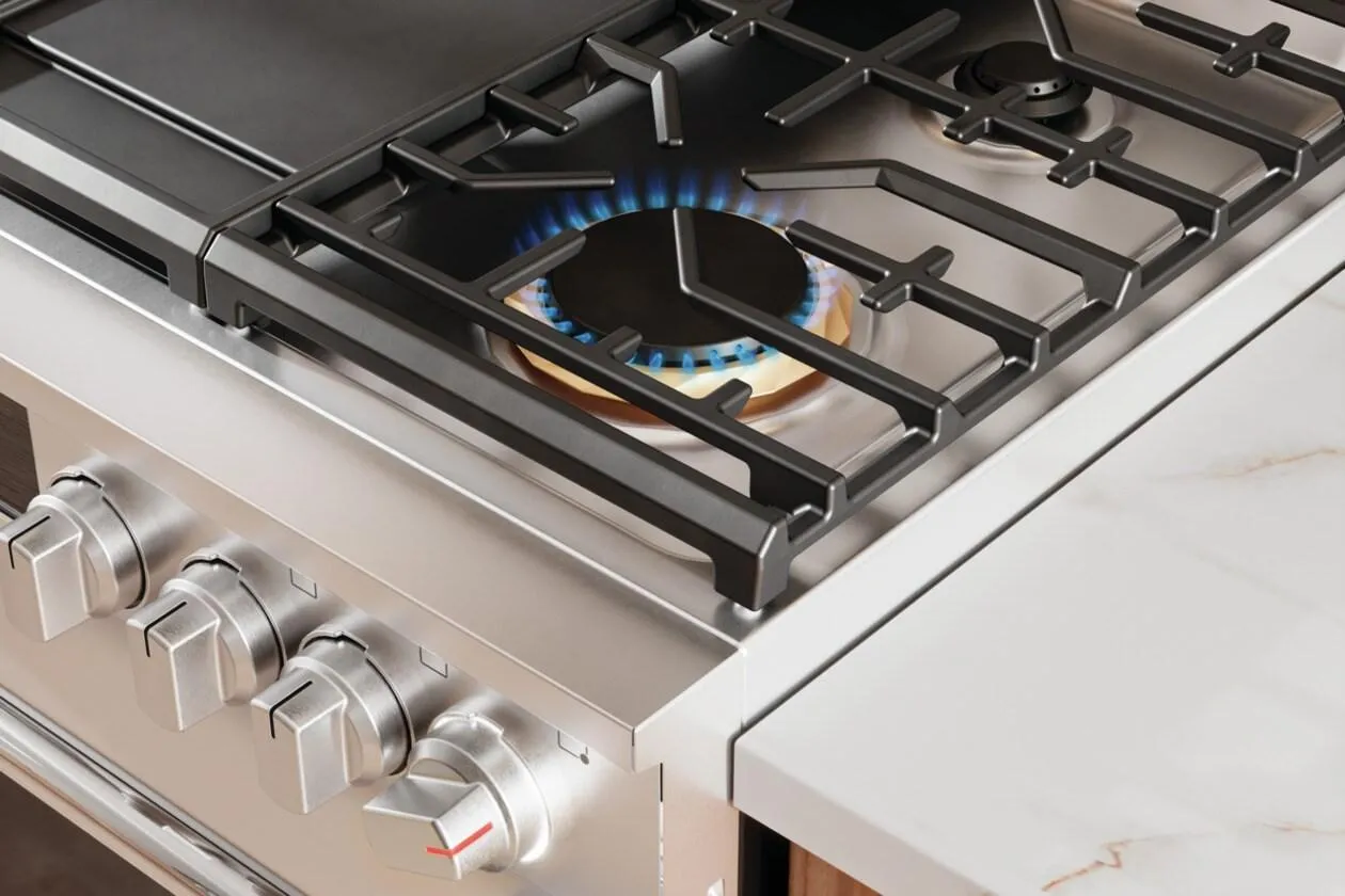 Frigidaire PCFG3080AF Frigidaire Professional 30 Gas Range With No Preheat And Air Fry