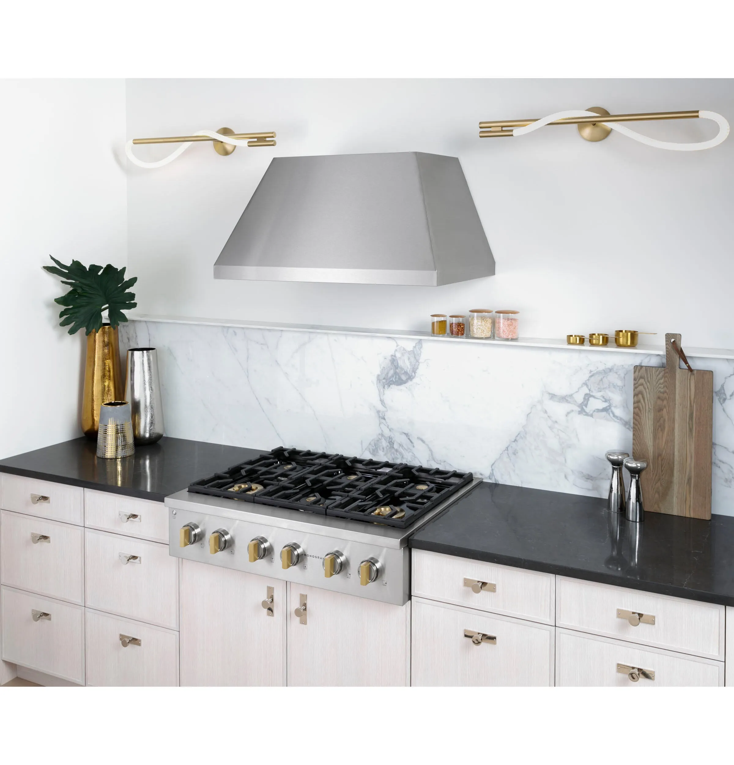 Monogram ZGU366NTSS Monogram 36 Professional Gas Rangetop With 6 Burners (Natural Gas)