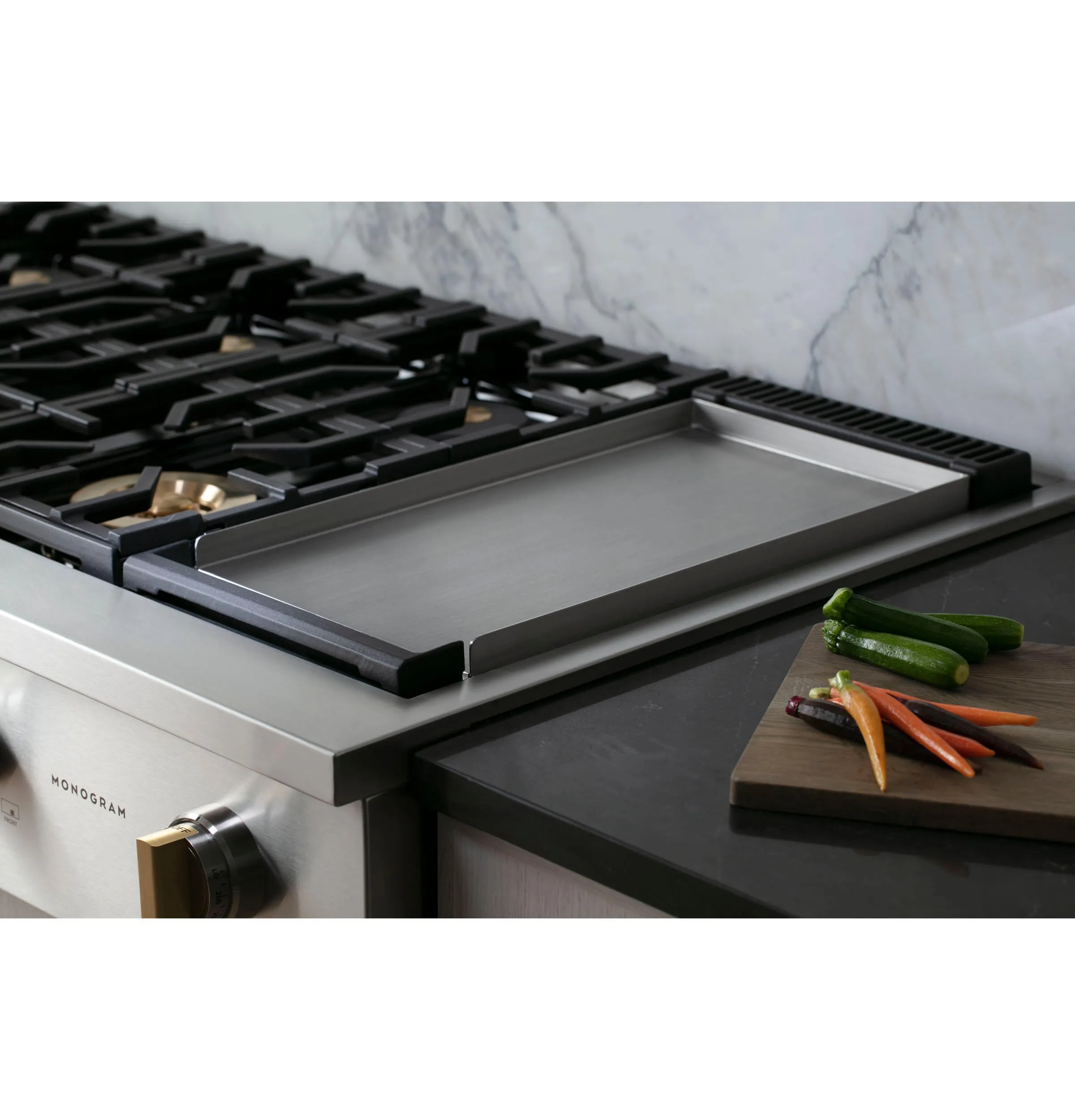 Monogram ZGU486NDTSS Monogram 48 Professional Gas Rangetop With 6 Burners And Griddle (Natural Gas)
