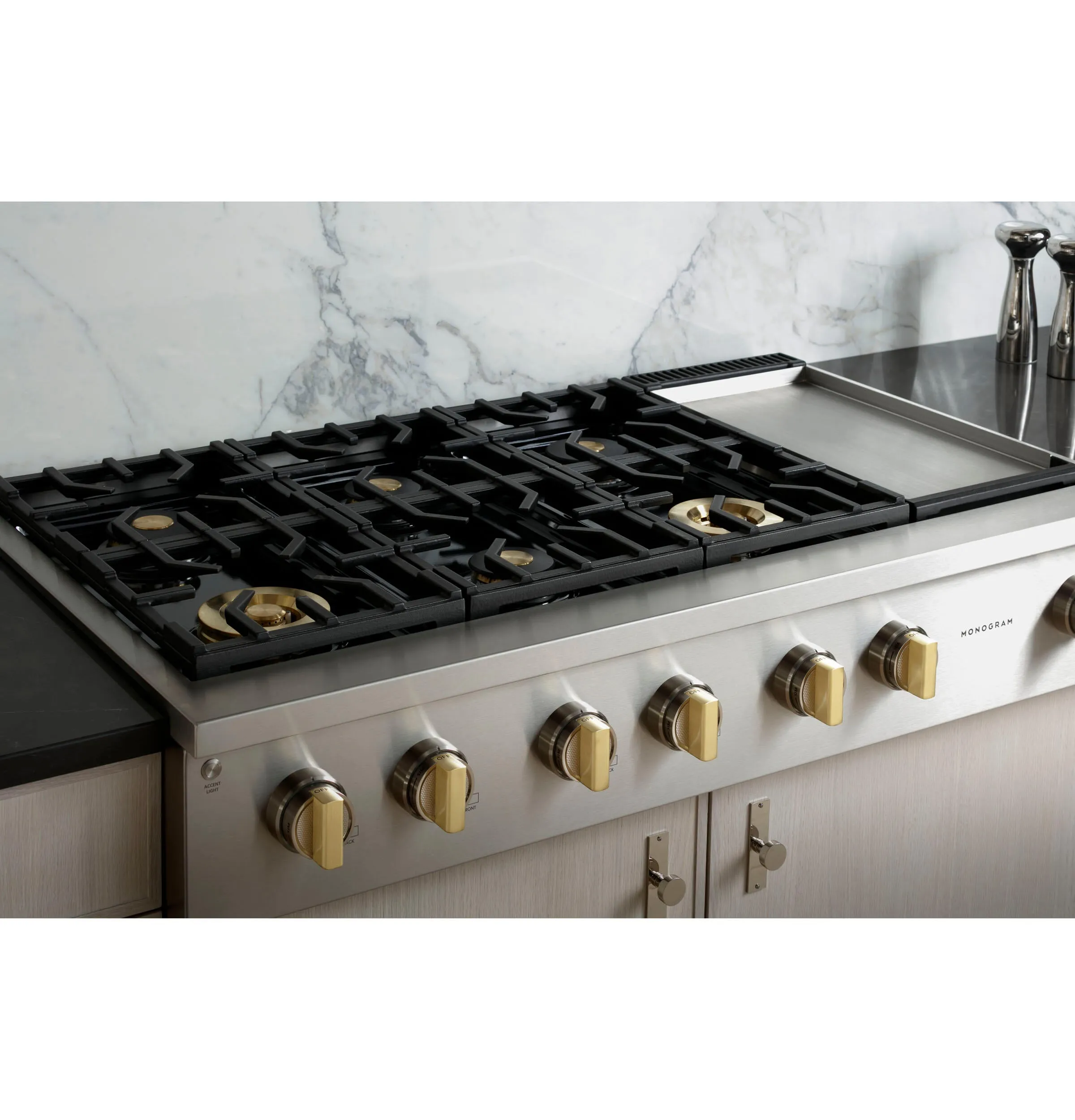 Monogram ZGU486NDTSS Monogram 48 Professional Gas Rangetop With 6 Burners And Griddle (Natural Gas)