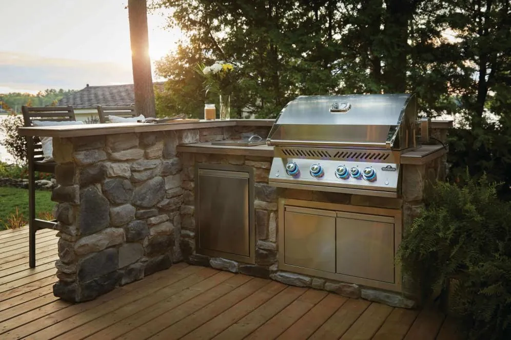 Napoleon Bbq BIG32RBNSS1 Built-In 700 Series 32 With Infrared Rear Burner . Natural Gas. Stainless Steel