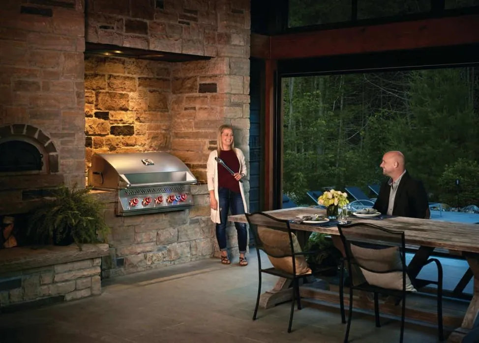 Napoleon Bbq BIG38RBPSS1 Built-In 700 Series 38 With Infrared Rear Burner . Propane. Stainless Steel