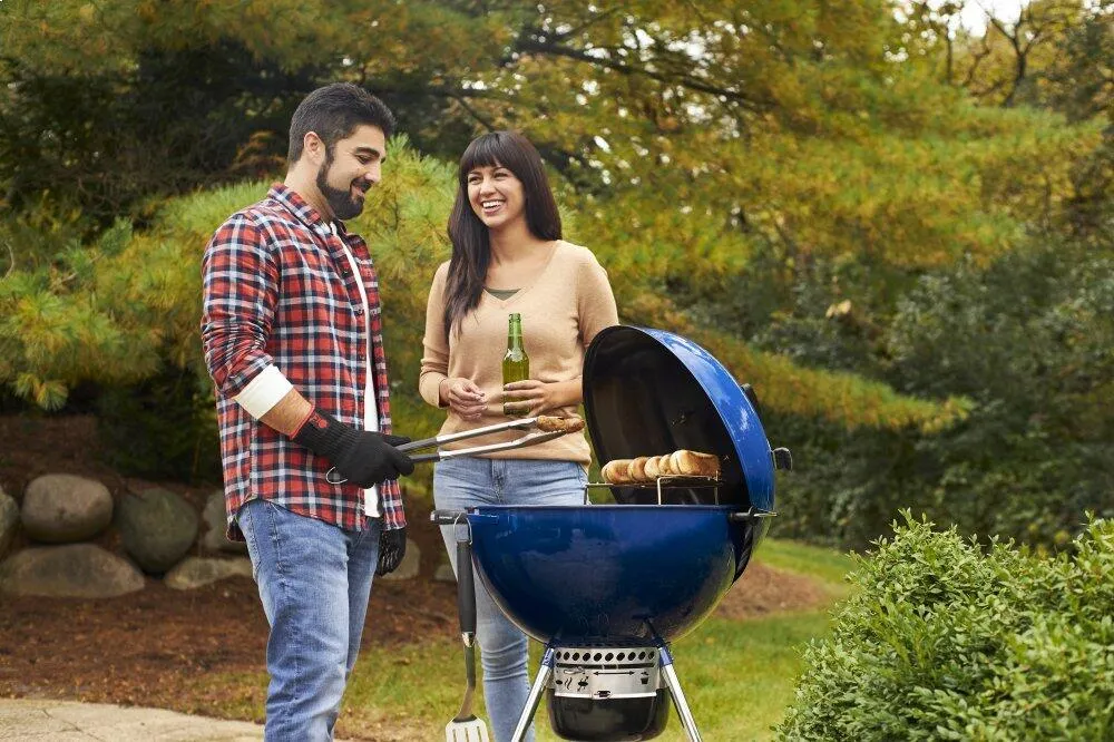 Weber 14516001 Master-Touch Charcoal Grill 22 - Deep Ocean Blue