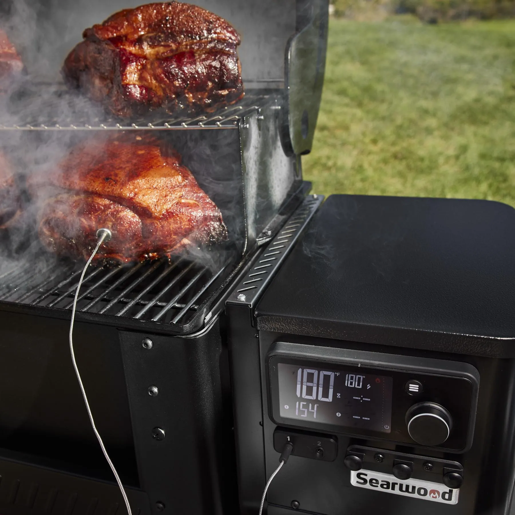 Weber 1500121 Searwood&#8482; Xl 600 Pellet Grill - Black