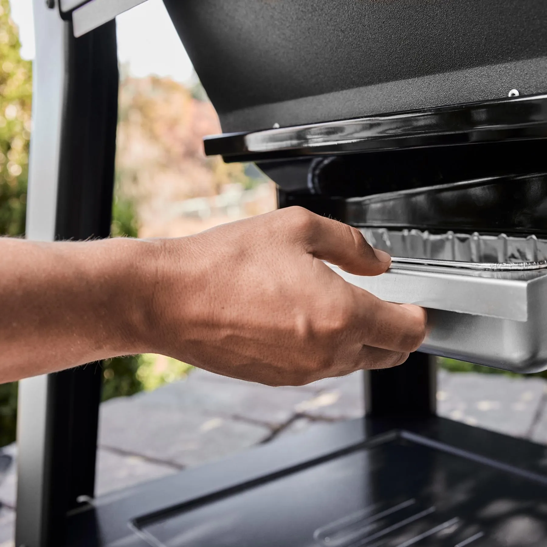 Weber 1500121 Searwood&#8482; Xl 600 Pellet Grill - Black