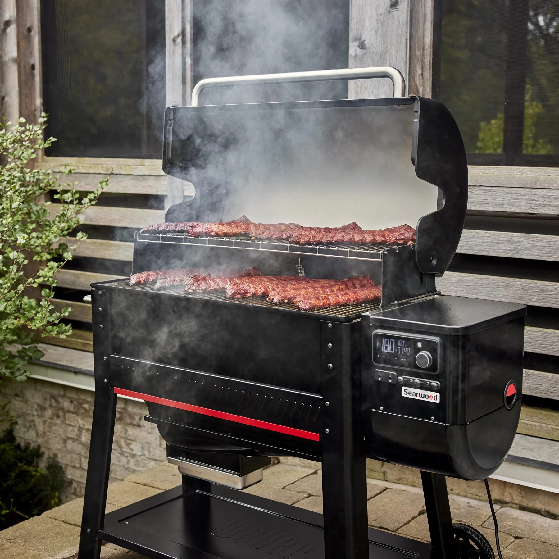 Weber 1500121 Searwood&#8482; Xl 600 Pellet Grill - Black