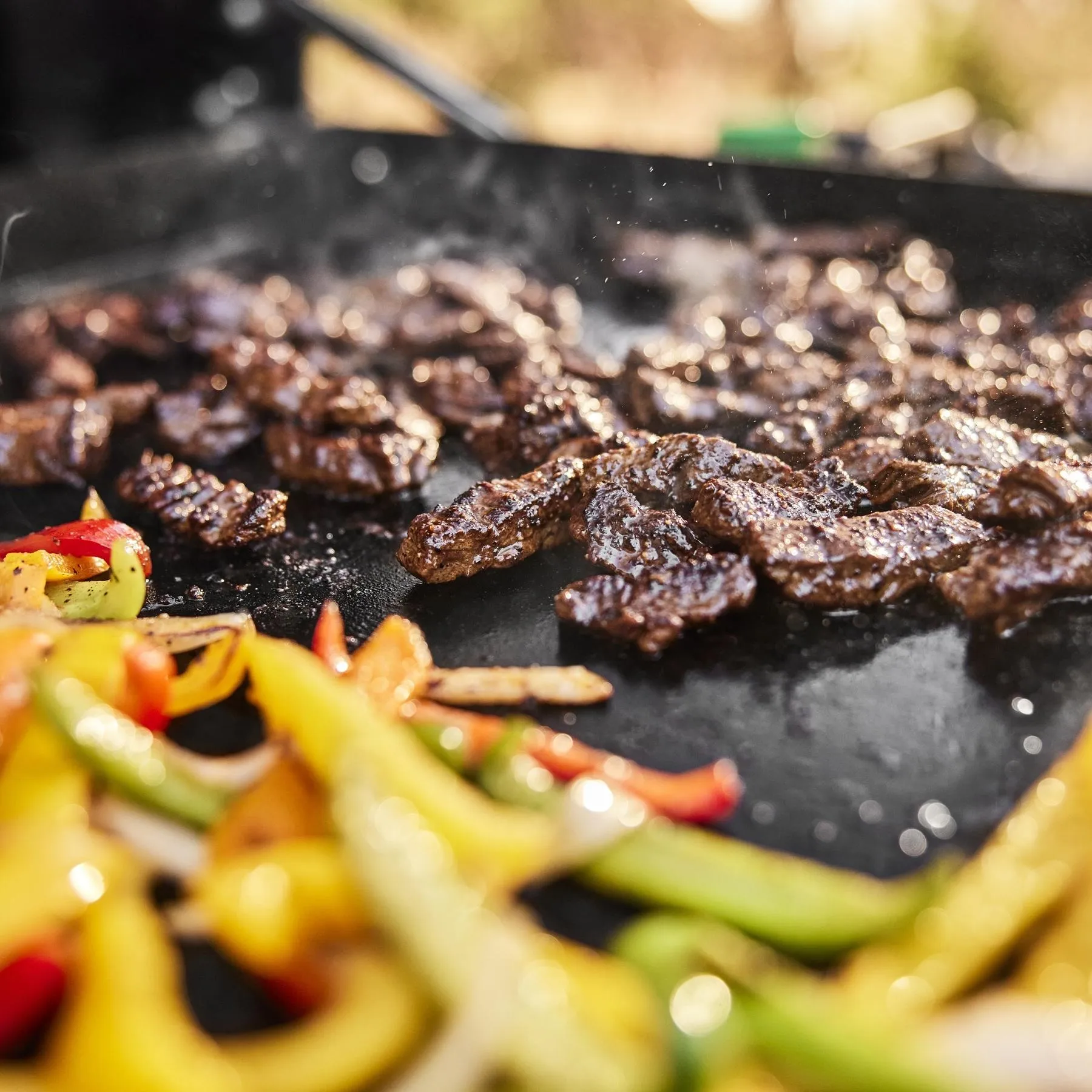 Weber 1501479 Slate 28 Rust-Resistant Griddle (Natural Gas) - Black