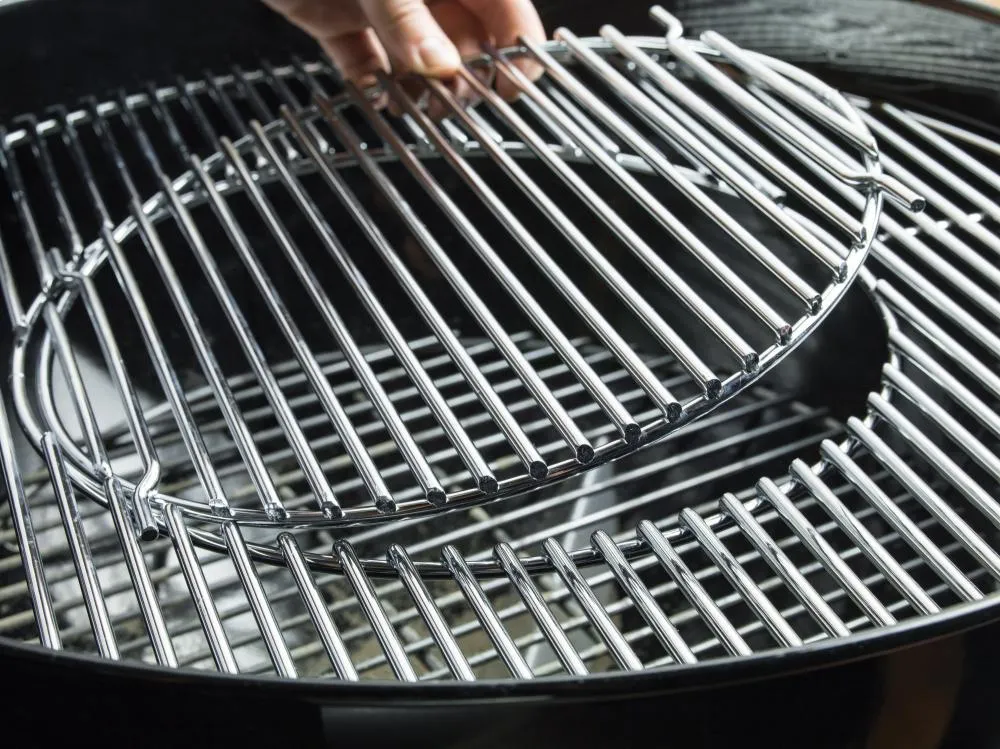 Weber 15301001 Performer Charcoal Grill - 22 Inch Black