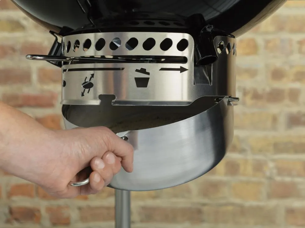 Weber 15301001 Performer Charcoal Grill - 22 Inch Black