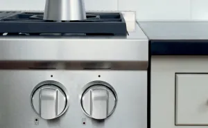 Wolf 827310 Sealed Burner Rangetop With Wok Stainless Knobs